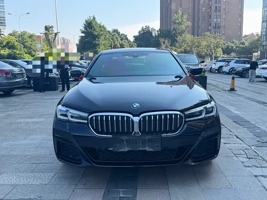 BMW 5 Series — фото 2