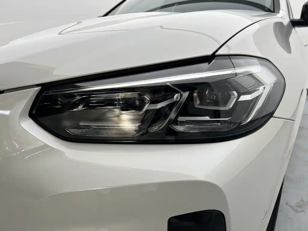 BMW X3 — фото 18