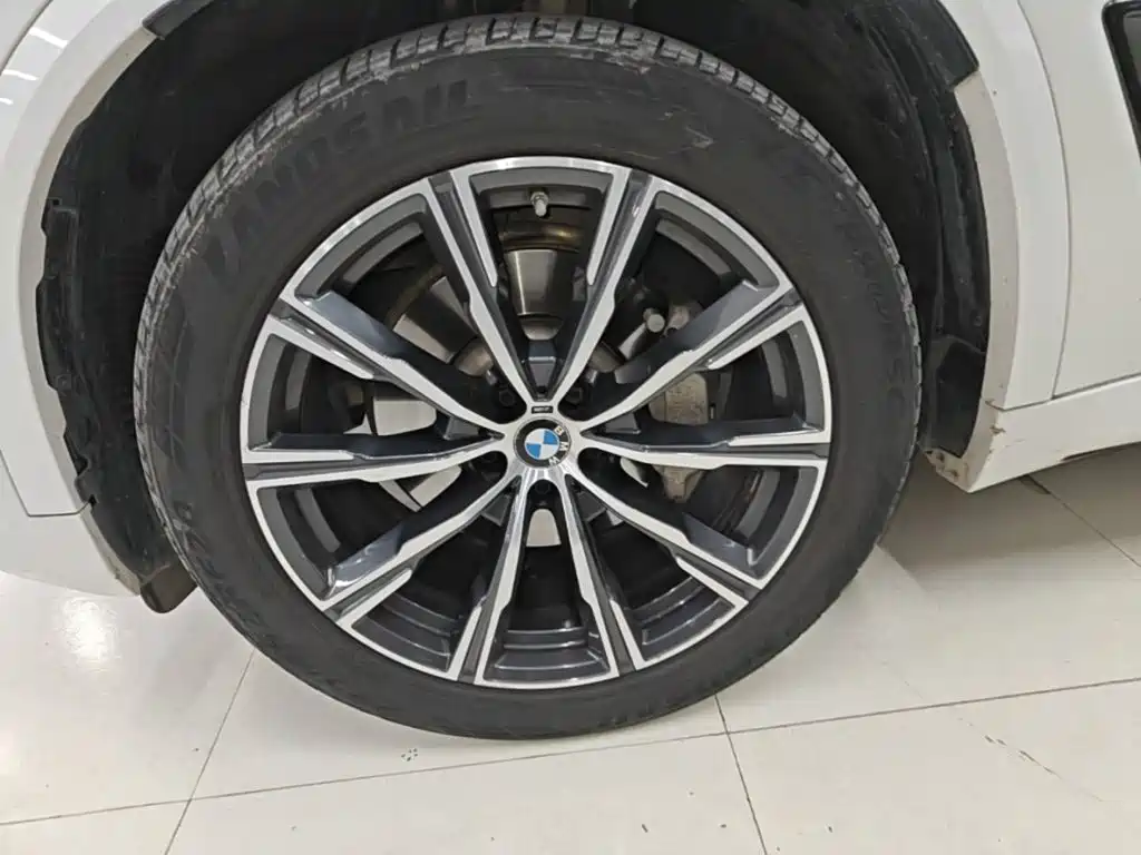 BMW X5 (Import) — фото 23