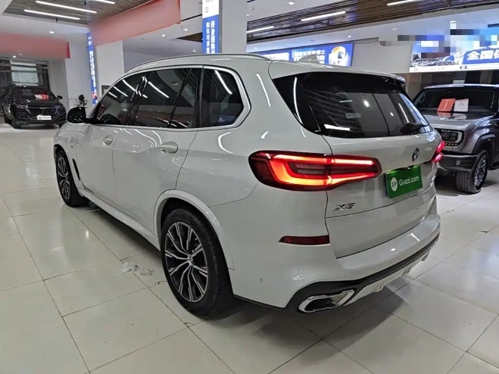 BMW X5 (Import) — фото 5