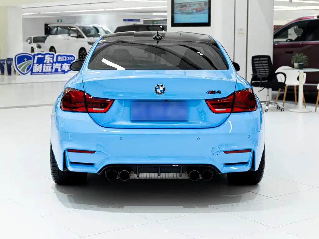 BMW M4 — фото 5