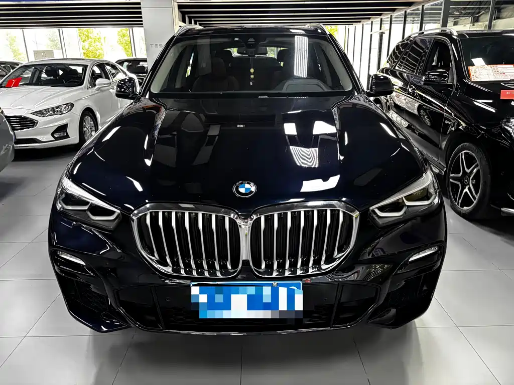 BMW X5 (Import) — фото 2