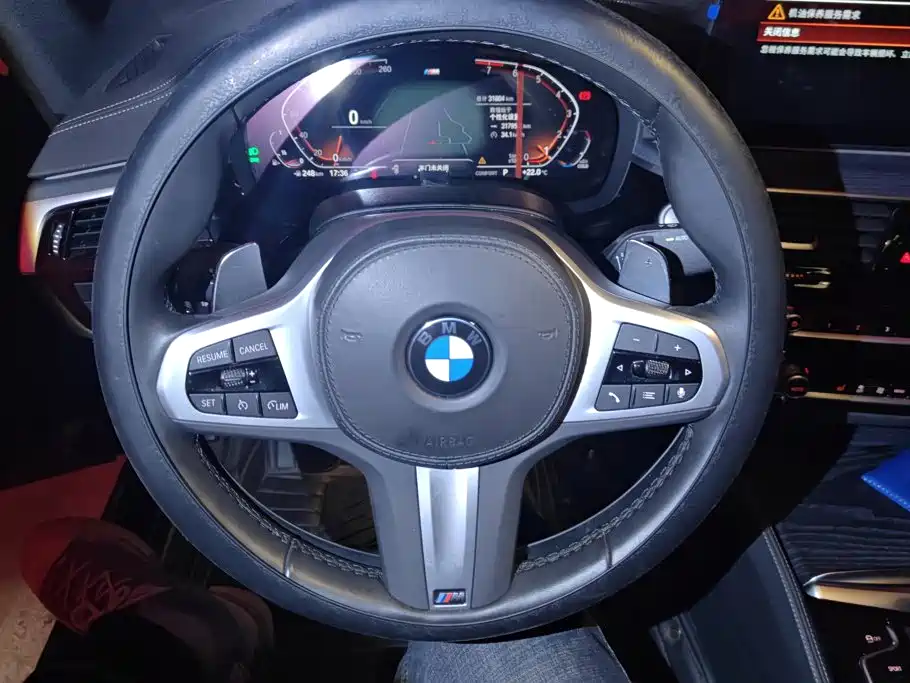 BMW 5 Series — фото 15