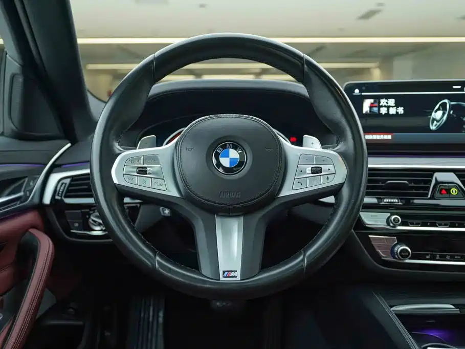 BMW 5 Series — фото 17