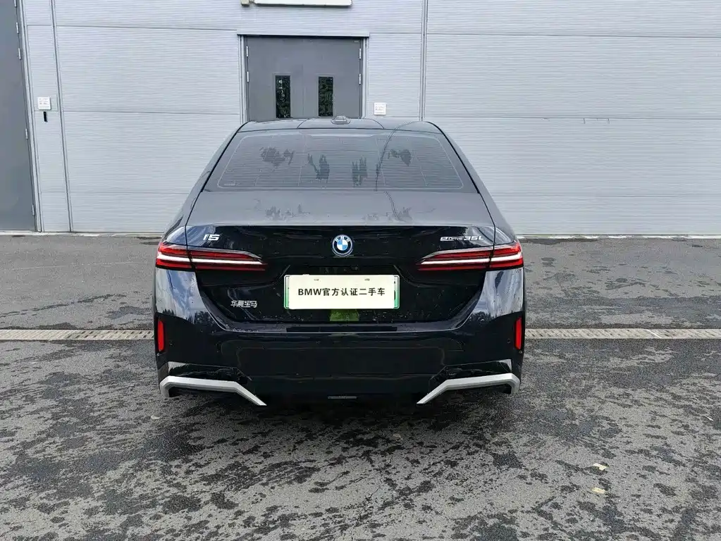 BMW i5 — фото 4