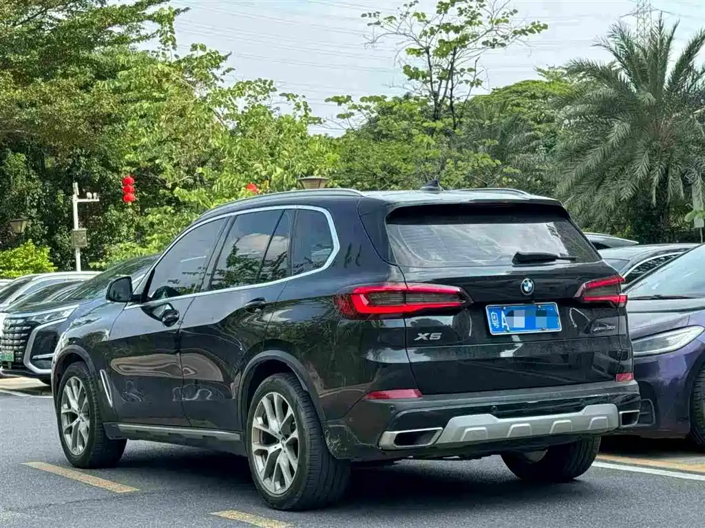 BMW X5 (Import) — фото 3