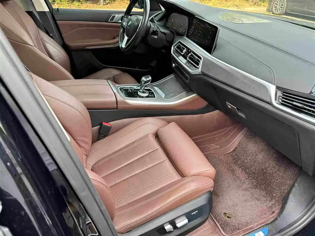 BMW X5 (Import) — фото 6