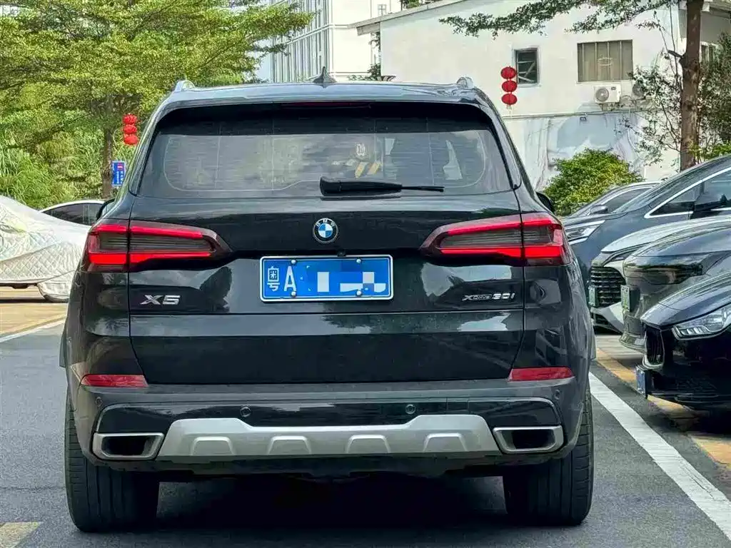 BMW X5 (Import) — фото 7