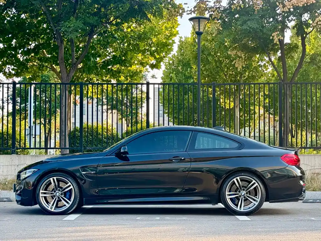 BMW M4 — фото 3