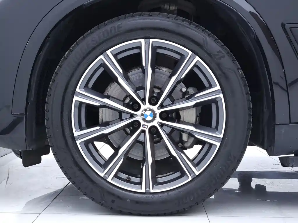 BMW X5 (Import) — фото 18