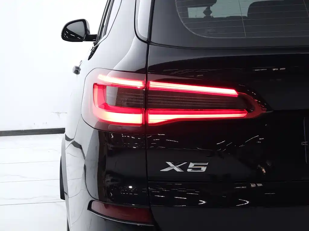BMW X5 (Import) — фото 22