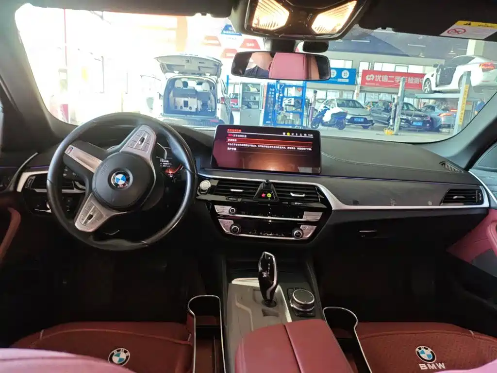 BMW 5 Series — фото 2