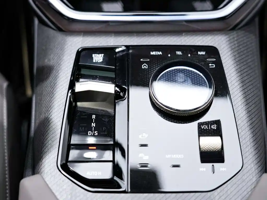 BMW X3 — фото 15