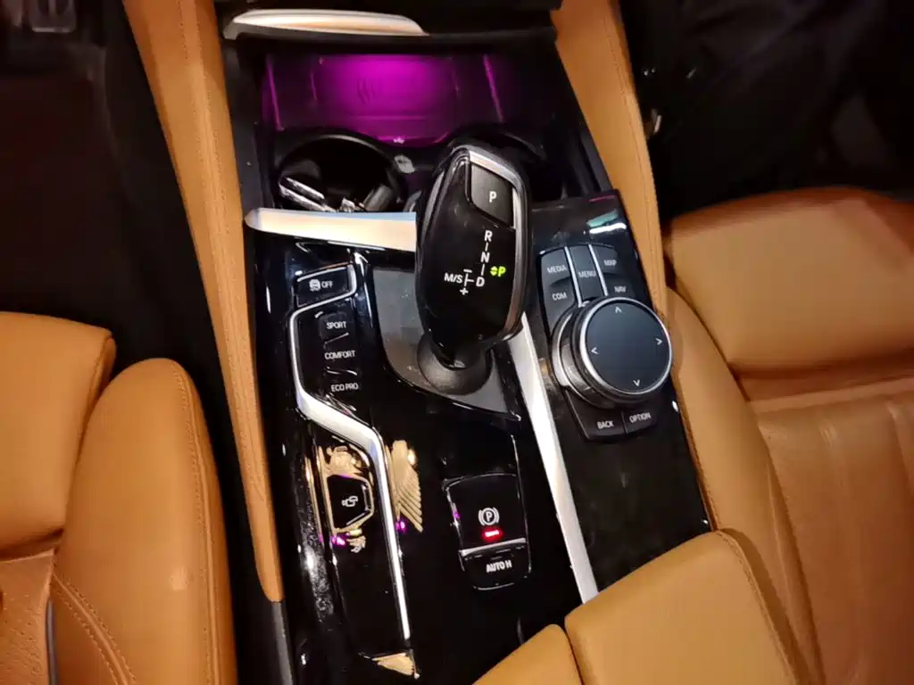BMW 6 Series GT — фото 14