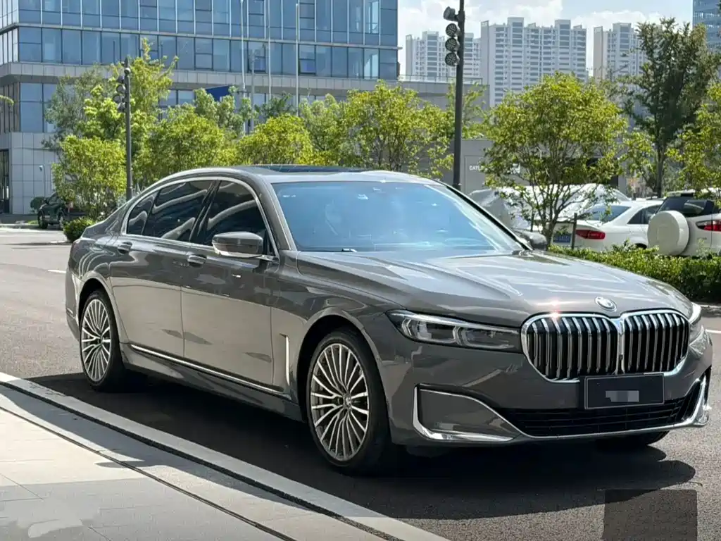BMW 7 Series — фото 3