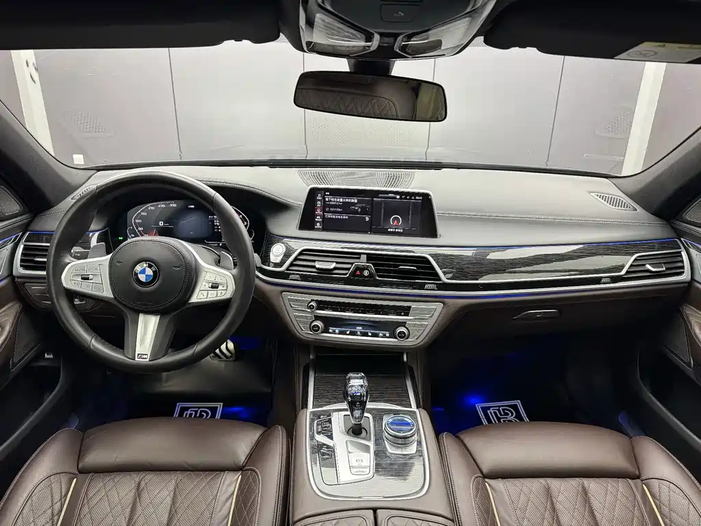 BMW 7 Series — фото 4