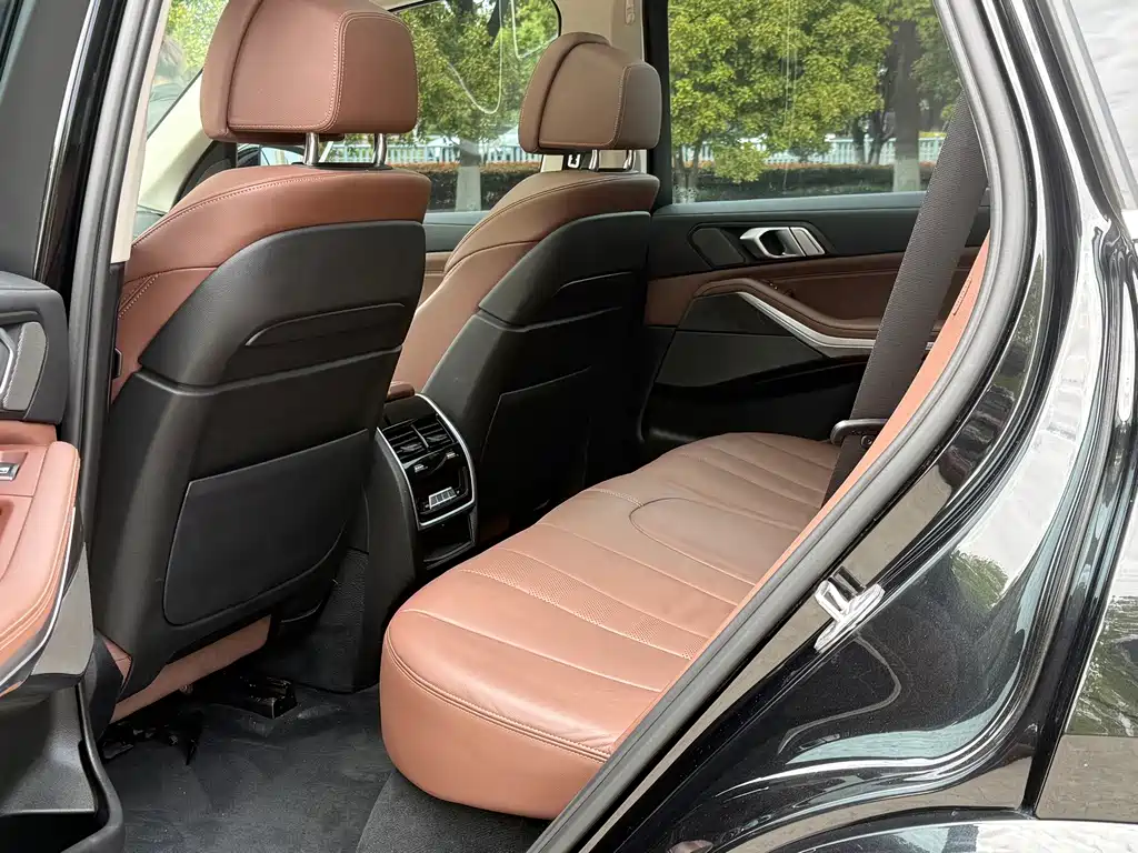 BMW X5 (Import) — фото 8