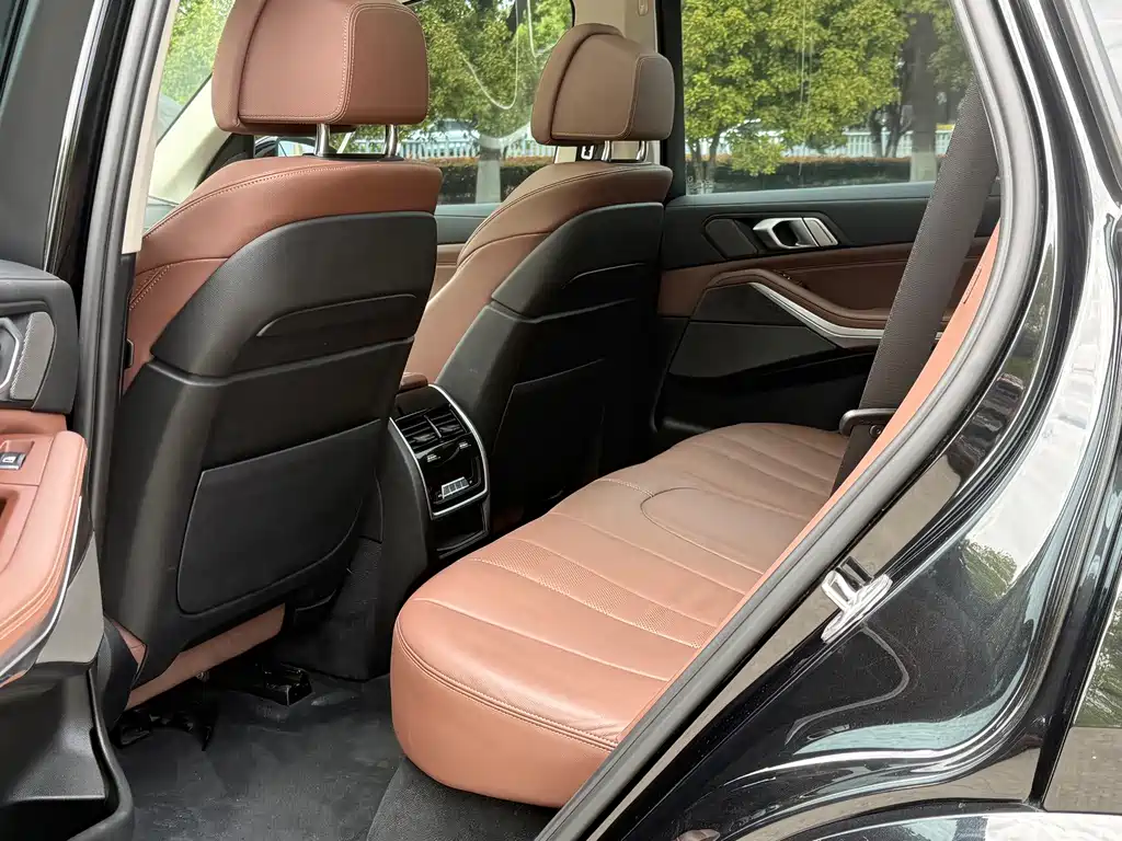 BMW X5 (Import) — фото 9