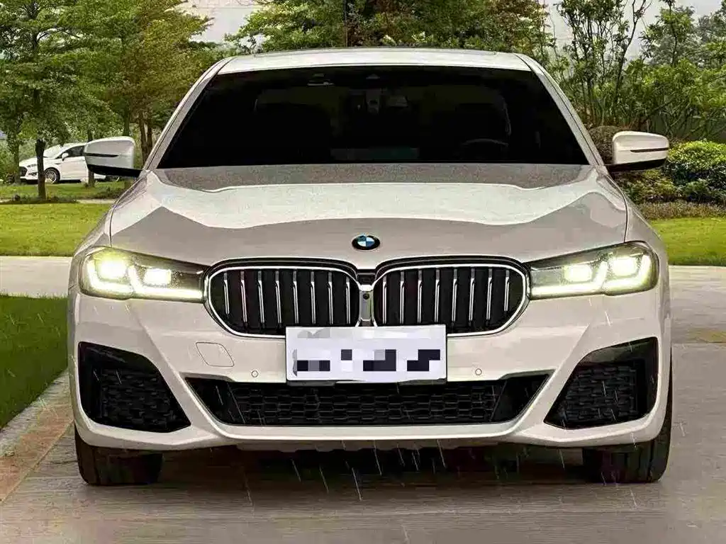 BMW 5 Series — фото 2