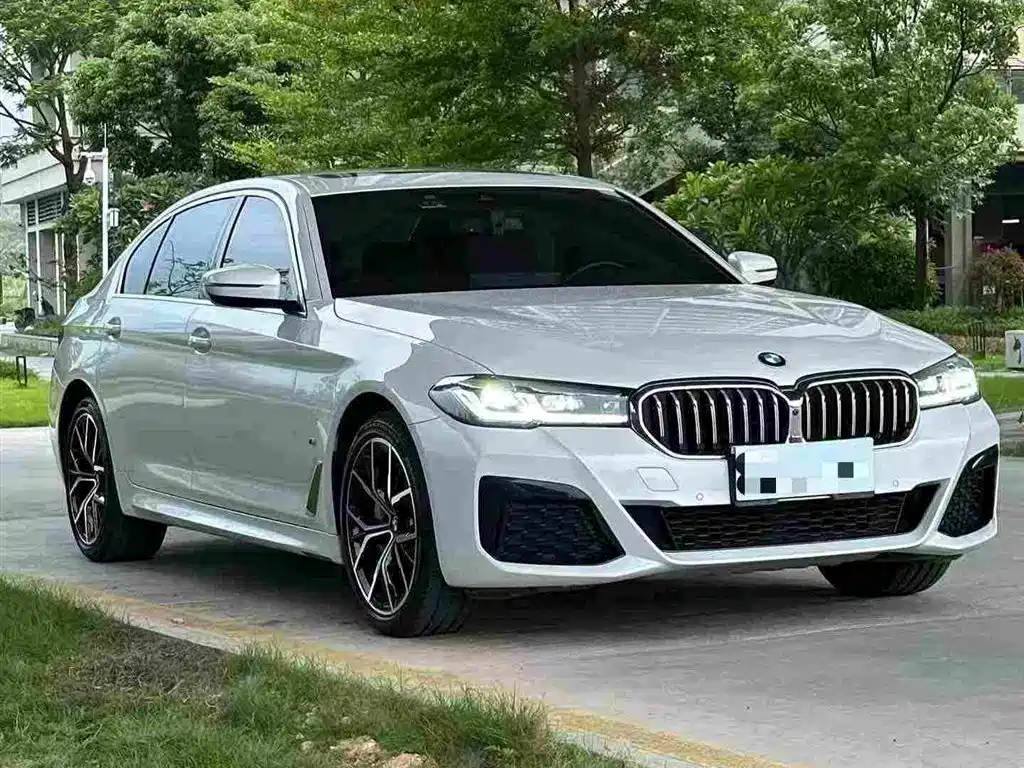 BMW 5 Series — фото 3