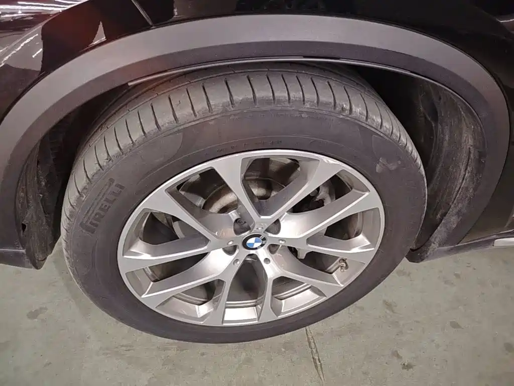 BMW X5 (Import) — фото 23