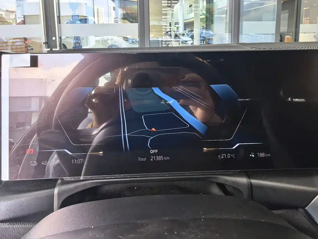 BMW i4 — фото 13