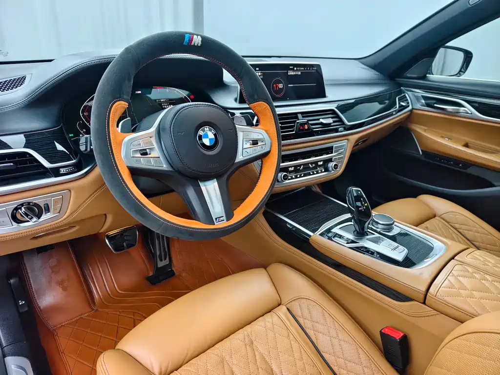 BMW 7 Series — фото 5