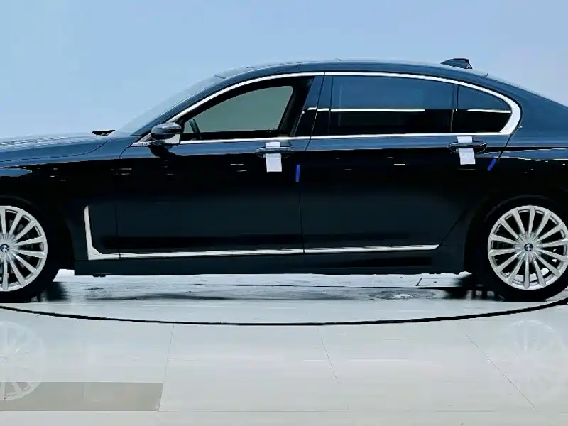 BMW 7 Series — фото 4