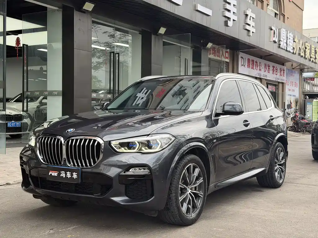 BMW X5 (Import) — фото 3