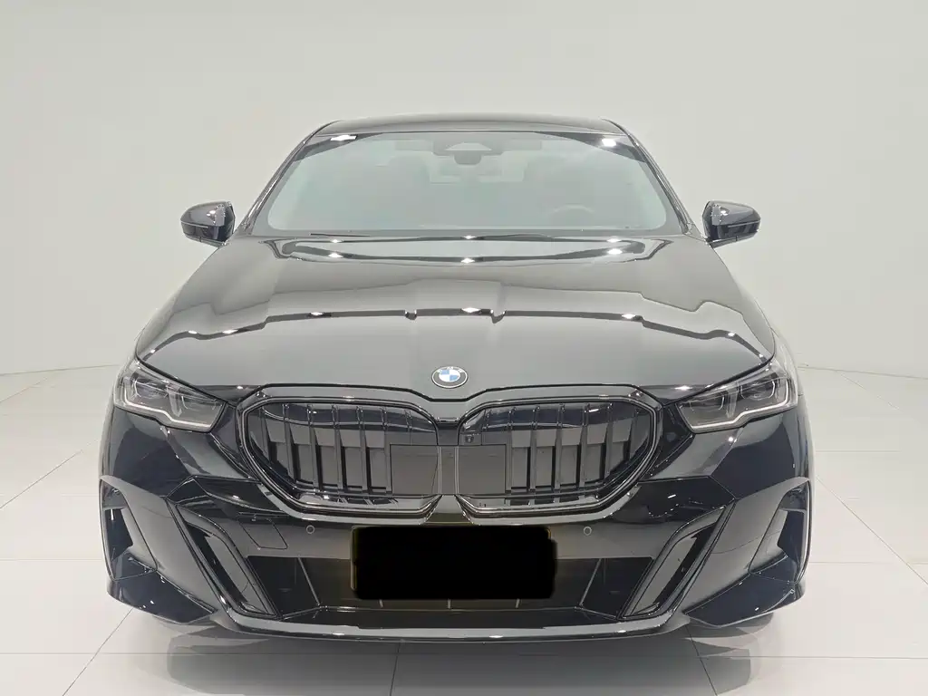 BMW 5 Series — фото 2