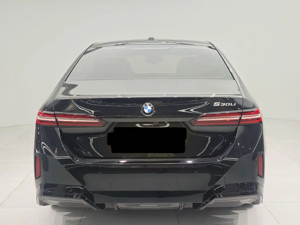 BMW 5 Series — фото 10
