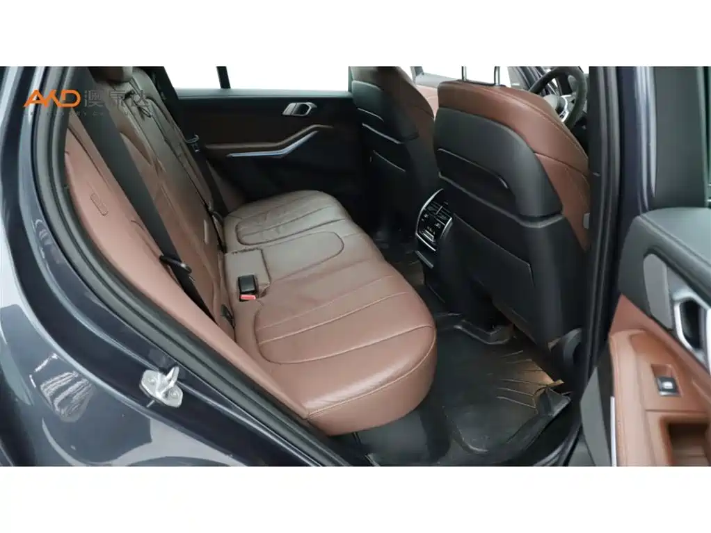 BMW X5 (Import) — фото 8