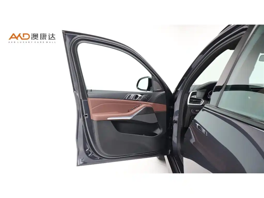 BMW X5 (Import) — фото 10