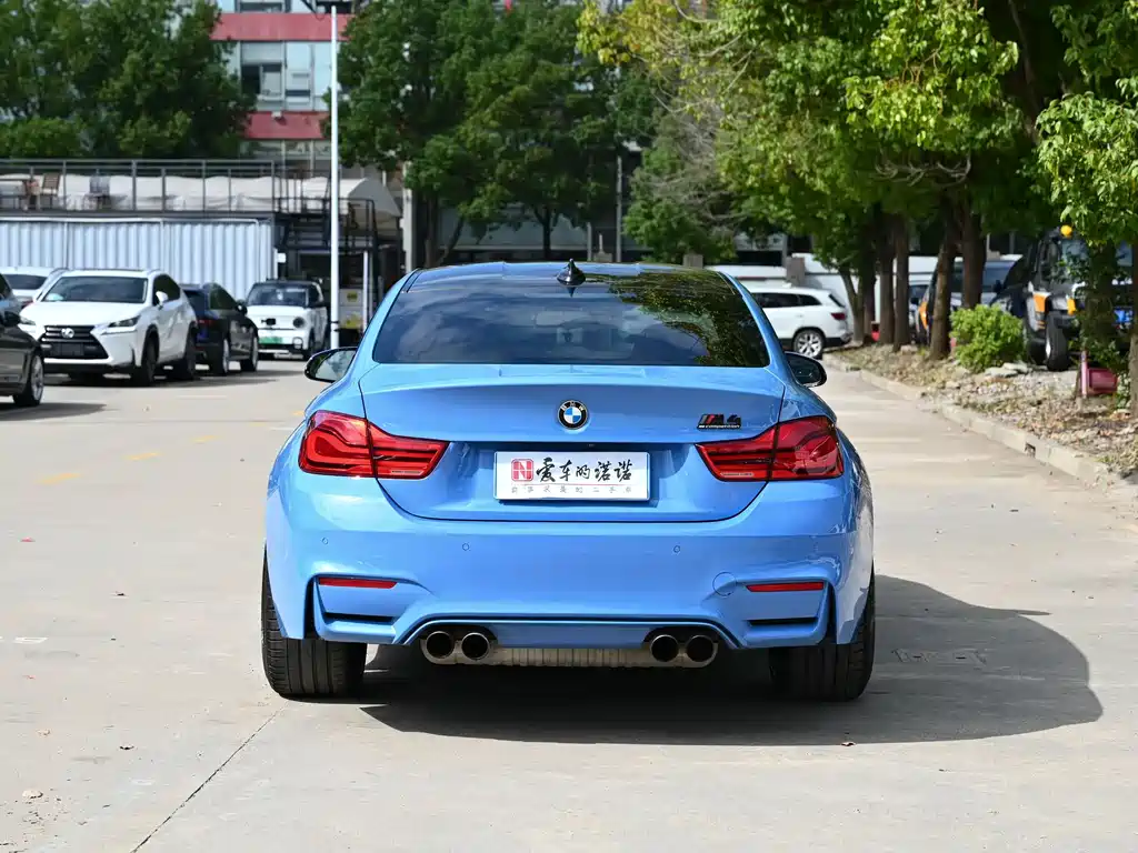 BMW M4 — фото 4
