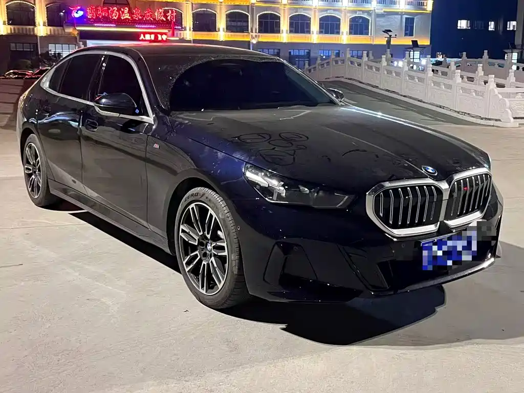 BMW 5 Series — фото 3