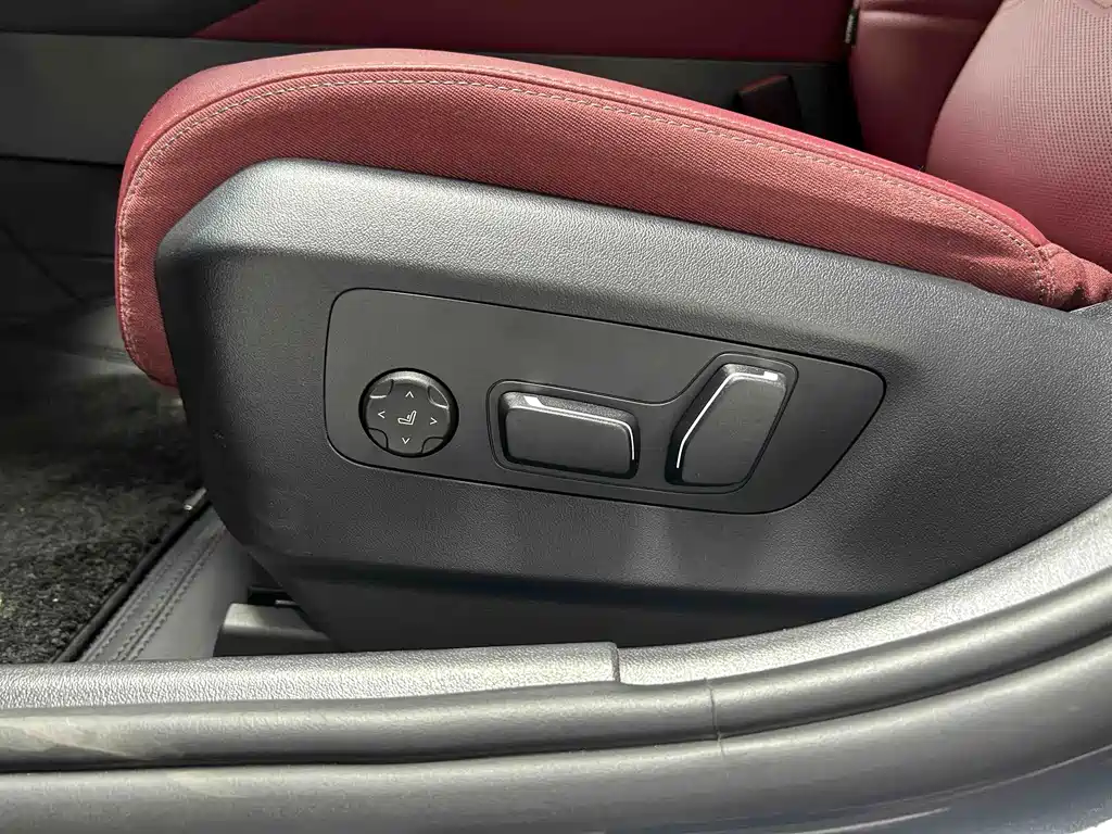 BMW 5 Series — фото 23