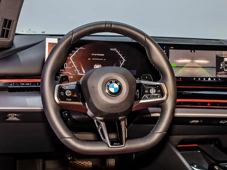 BMW 5 Series — фото 23