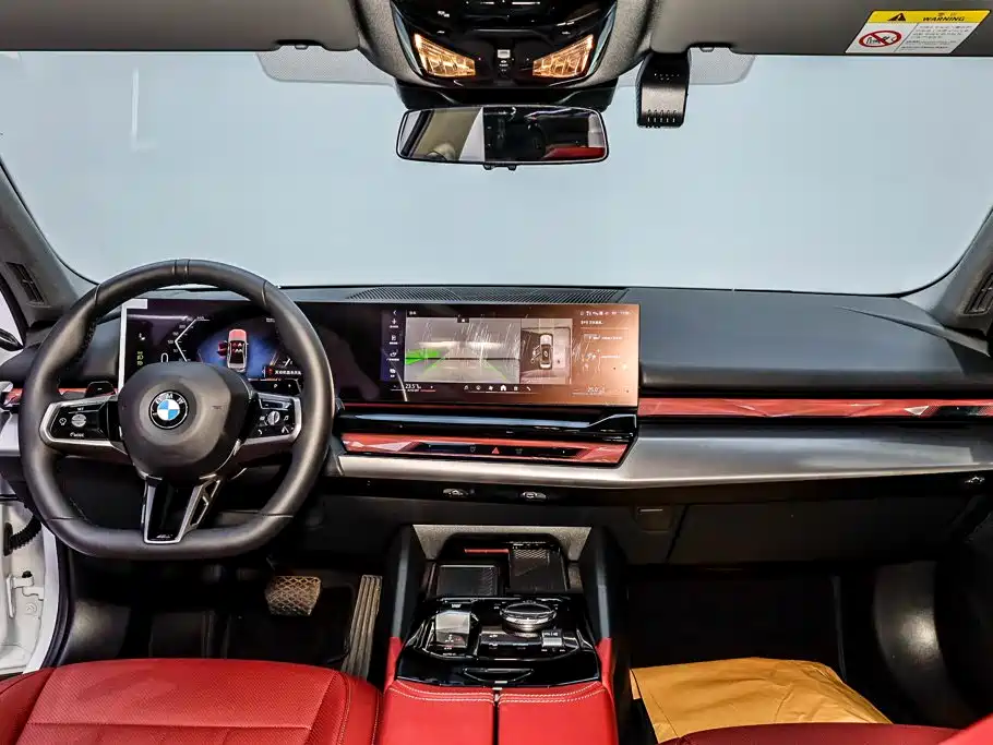 BMW 5 Series — фото 24