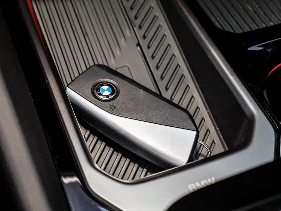BMW 5 Series — фото 20