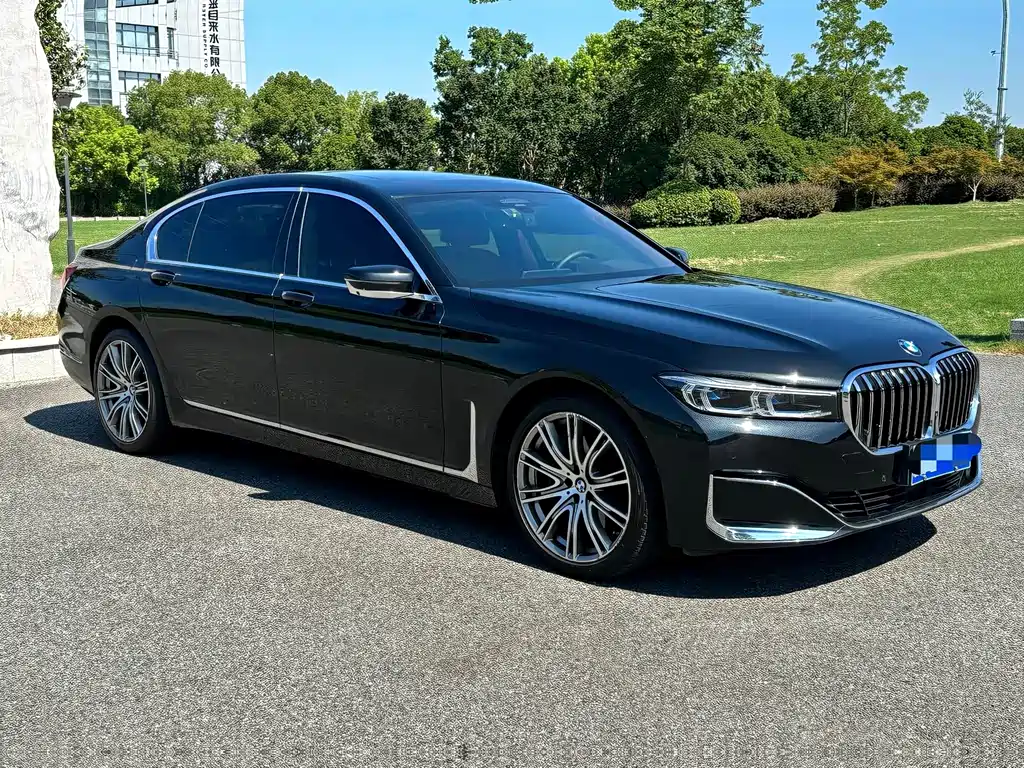 BMW 7 Series — фото 5