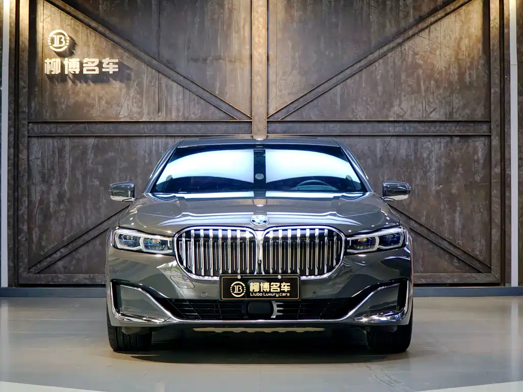 BMW 7 Series — фото 2