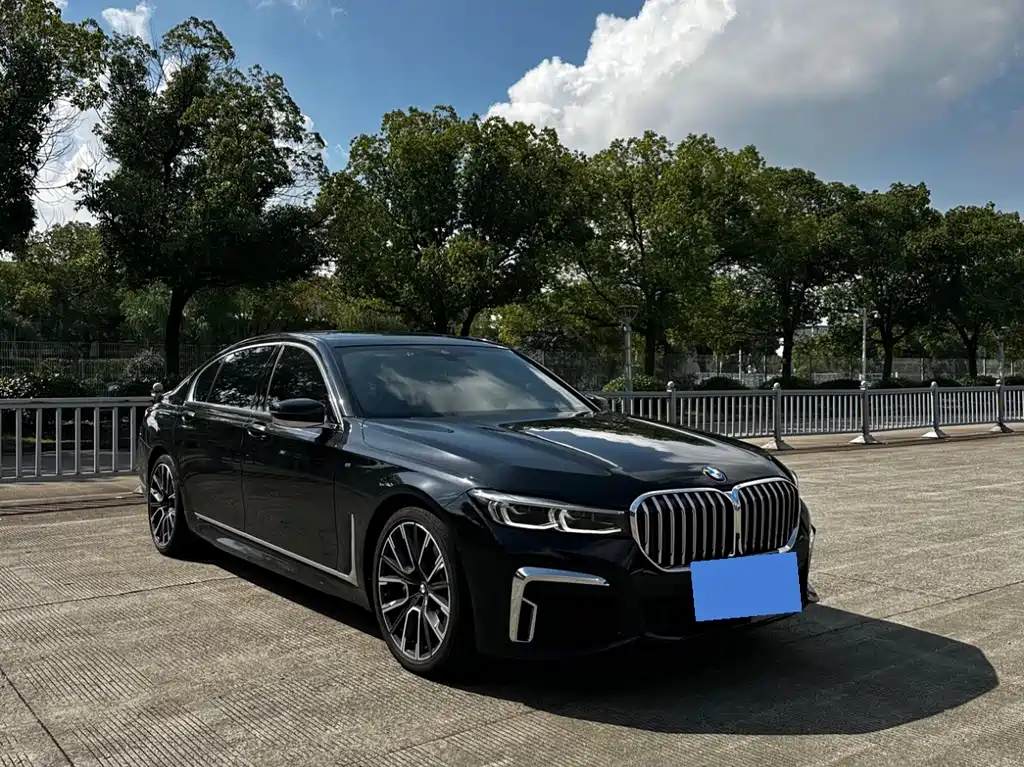 BMW 7 Series — фото 2