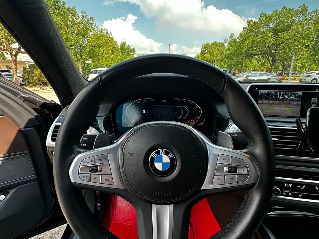 BMW 7 Series — фото 13