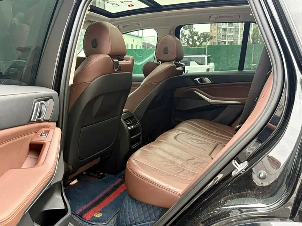 BMW X5 (Import) — фото 6