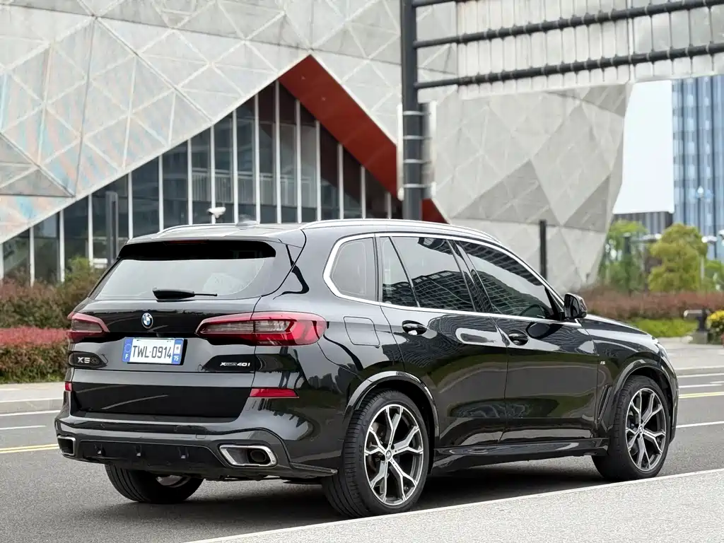BMW X5 (Import) — фото 15