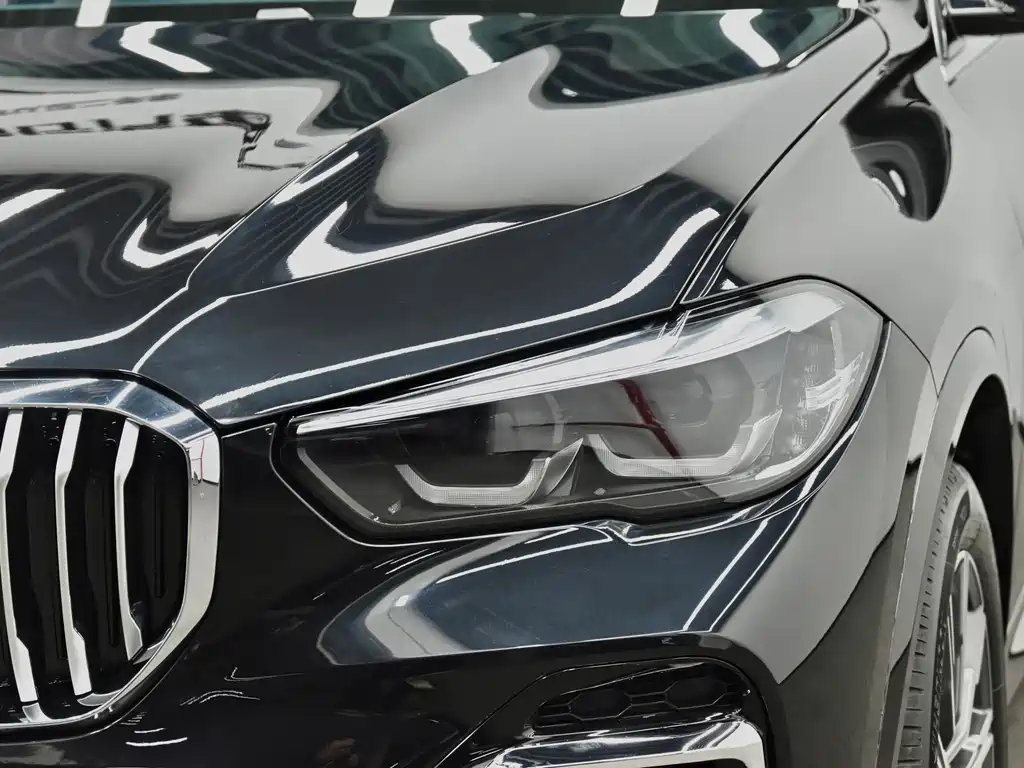 BMW X5 — фото 28