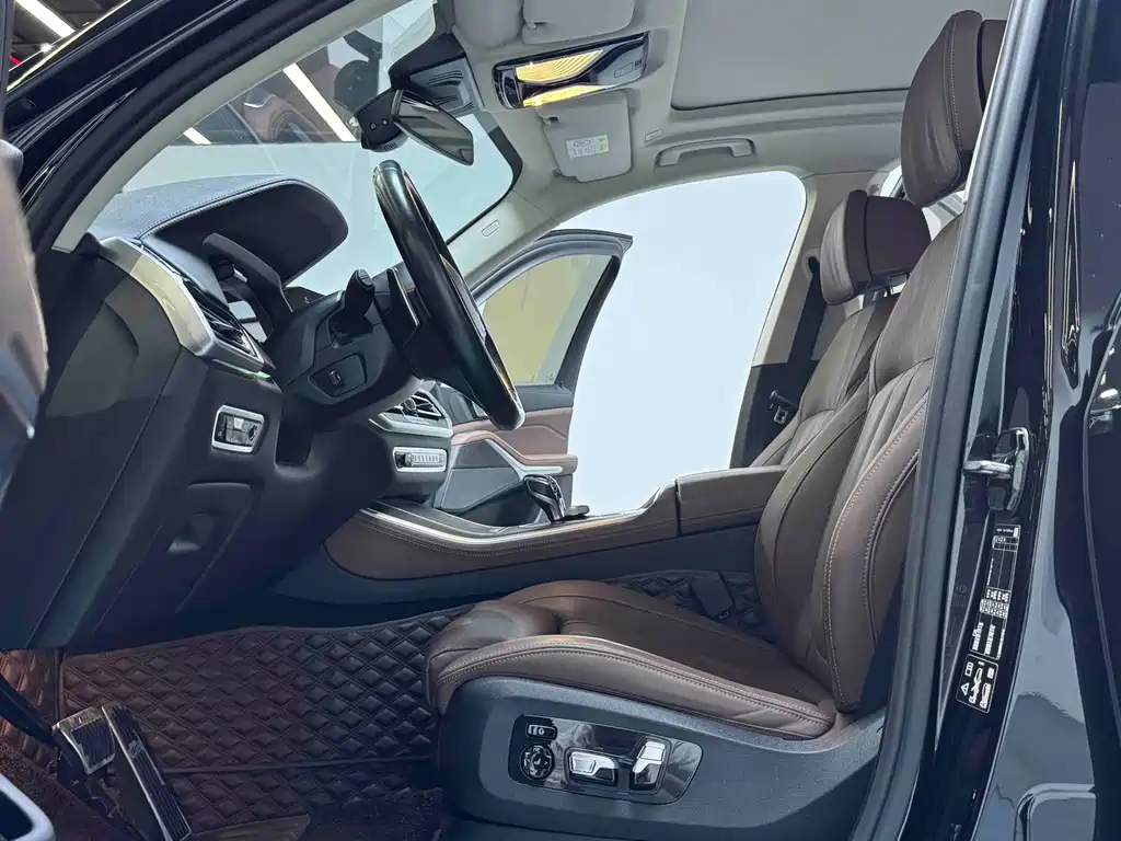 BMW X5 (Import) — фото 6