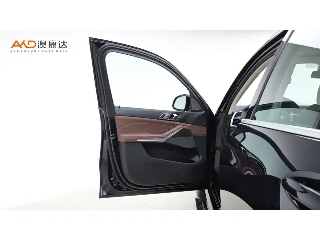 BMW X5 (Import) — фото 10