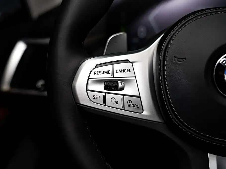 BMW X5 — фото 28