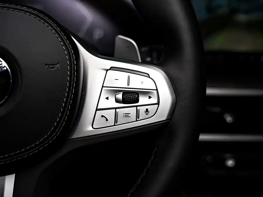 BMW X5 — фото 29